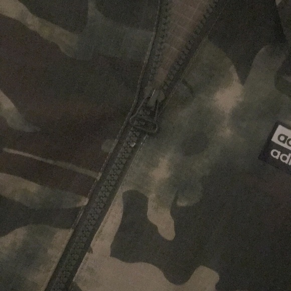BNWOT Limited Edition ADIDAS 100% Hemp Cropped Military Style Camouflage Jacket - Picture 5 of 10
